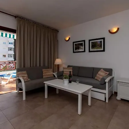 Victoria Court Ii H117 - One Bed With Sunny Balcony *