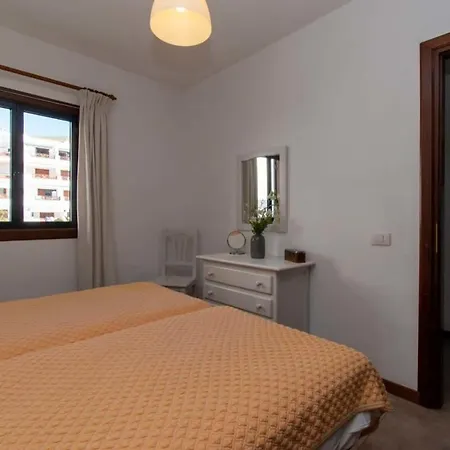 Victoria Court Ii H117 - One Bed With Sunny Balcony Apartment