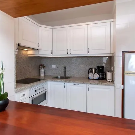 Victoria Court Ii H117 - One Bed With Sunny Balcony Appartement *